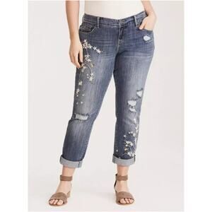 Torrid Premium Boyfriend Jeans Medium Wash with Floral Embroidery Mid Rise Denim